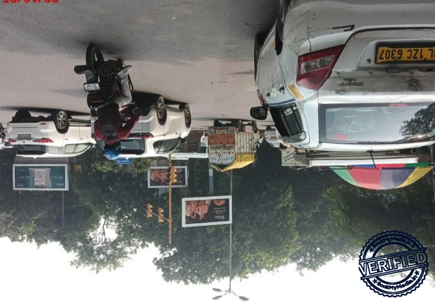 Mini Unipole in Delhi, Jhandewalan Towards Patel Nagar — 12×6 ft ...