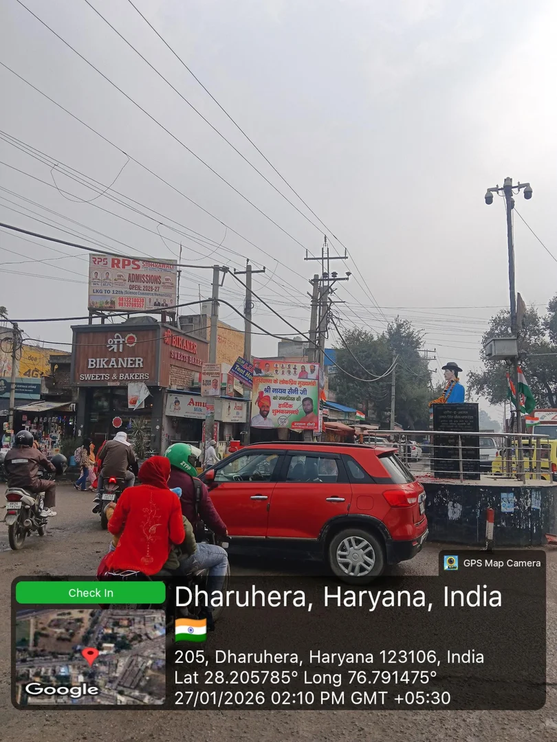 Hoarding at bhagat singh chowk dharuhera, Dharuhera