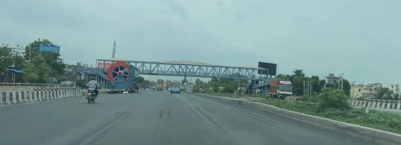 Hoarding at Sidhrawali, Dharuhera