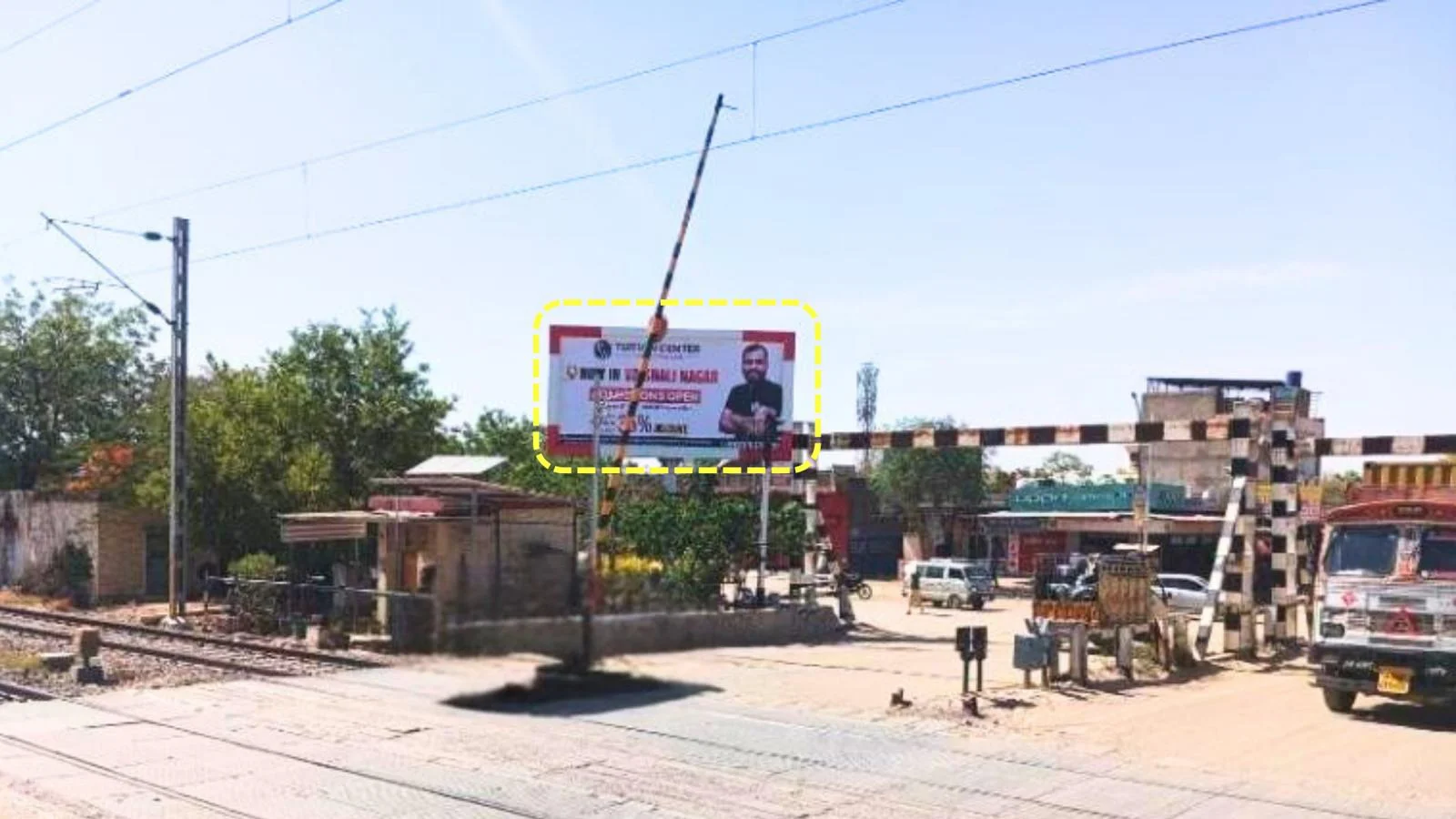 unipole at Gokulpura Fatak Jhotwara Road, Jaipur