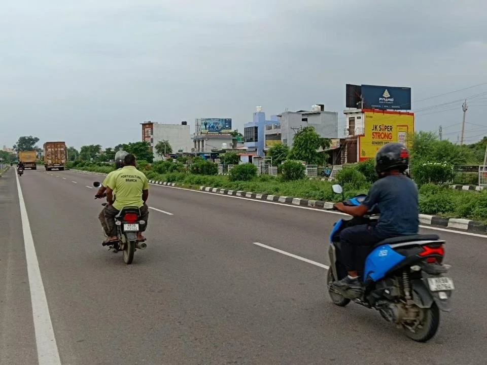 Unipole at City Center, Dharuhera