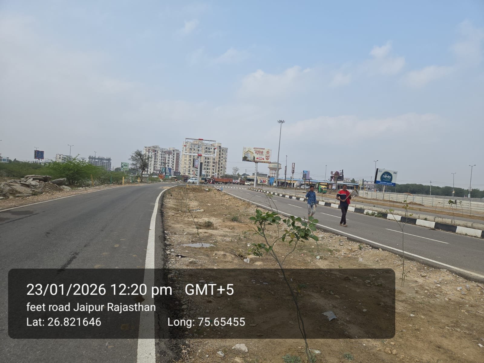 Unipole at Mahindra Sez Outside EMAAR Society fcg JKLU University, Jaipur